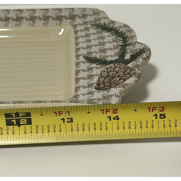 St. Nicholas Square SNOW VALLEY Platter Tray Wreath Pine Houndstooth Trim 16” - Picture 5 of 7